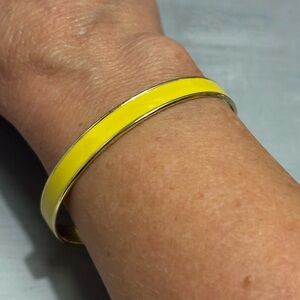🛍️3/$25🛍️ Gap Gold Tone Yellow Enamel Bracelet